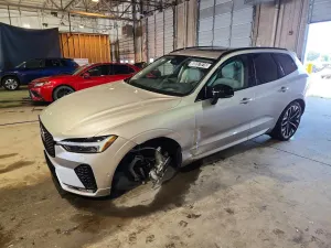 Volvo XC60 2.0L 4 2026