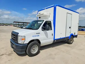 Ford Econoline 7.3L 8 2023