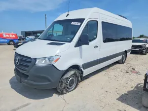 Mercedes-Benz Sprinter 2.0L 4 2025