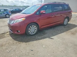 Toyota Sienna 3.5L 6 2013