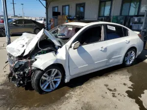Nissan Altima 2012