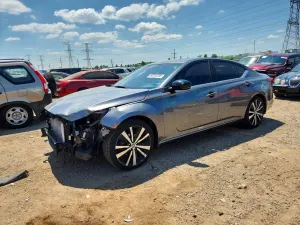 Nissan Altima 2.5L 4 2020