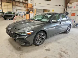 Hyundai Elantra 2.0L 4 2025