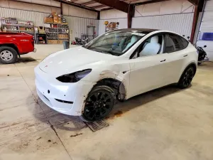 Tesla Model Y 2021