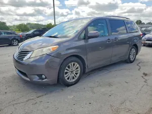 Toyota Sienna 3.5L 6 2014