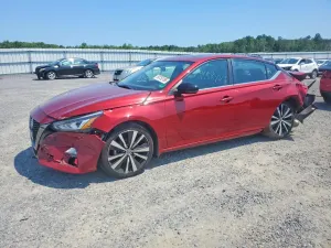 Nissan Altima 2.5L 4 2021