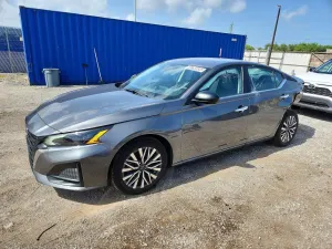 Nissan Altima 2.5L 4 2025