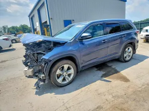 Toyota Highlander 3.5L 6 2015