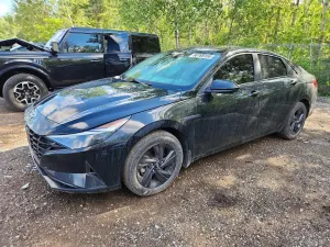 Hyundai Elantra 2.0L 4 2023