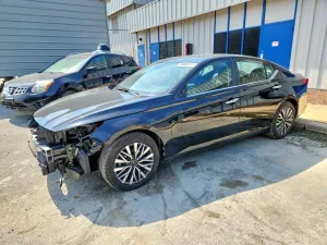 Nissan Altima 2.5L 4 2025