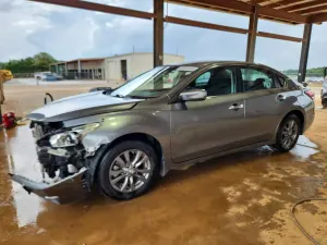 Nissan Altima 2.5L 4 2015
