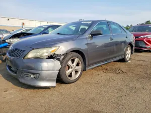 Toyota Camry 2.5L 4 2010