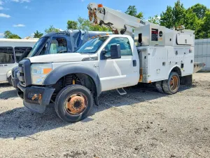 Ford F-450 6.8L 10 2012