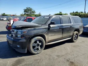 Chevrolet Suburban 5.3L 8 2016
