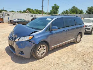 Toyota Sienna 3.5L 6 2017