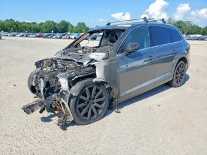 Audi Q7 3.0L 6 2017