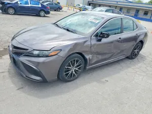Toyota Camry 2.5L 4 2021