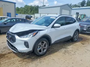 Ford Escape 2.0L 4 2025