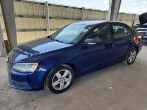 Volkswagen Jetta 1.8L 4 2014