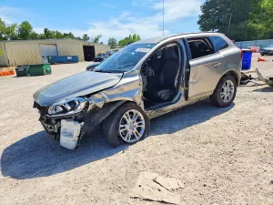 Volvo XC60 2.5L 5 2015