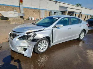 Nissan Altima 2.5L 4 2015