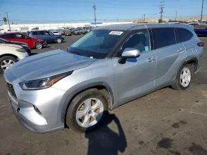 Toyota Highlander 3.5L 6 2021