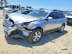 Subaru Outback 2.5L 4 2013