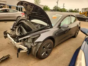 Tesla Model 3 2023