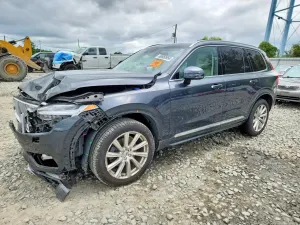 Volvo XC90 2.0L 4 2016