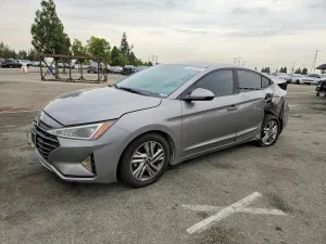Hyundai Elantra 2.0L 4 2020