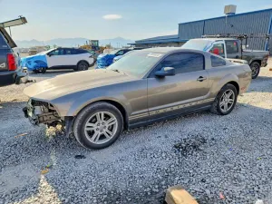Ford Mustang 4.0L 6 2005