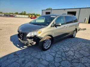 Toyota Sienna 3.5L 6 2011