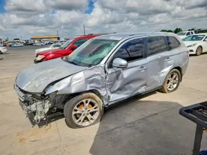 Mitsubishi Outlander 2.4L 4 2014