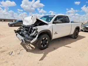 RAM 1500 5.7L 8 2019