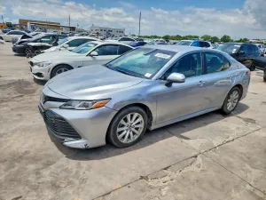 Toyota Camry 2.5L 4 2018