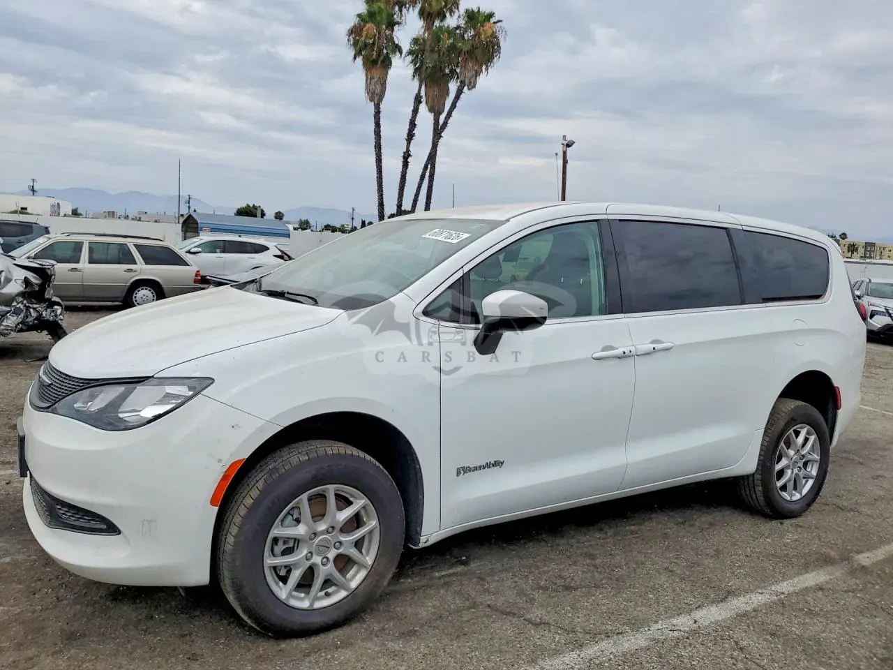 Chrysler Voyager 2023