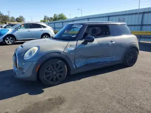 Mini Cooper 2.0L 4 2015