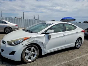 Hyundai Elantra 1.8L 4 2013