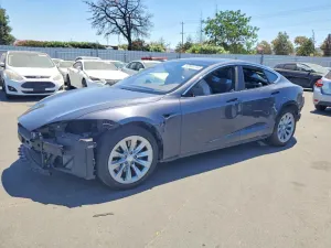 Tesla Model S 2016