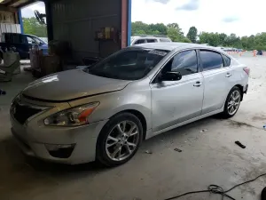 Nissan Altima 2.5L 4 2015