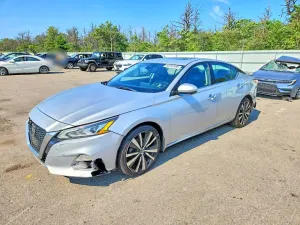 Nissan Altima 2.5L 4 2019