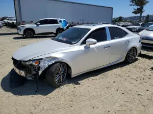 Lexus IS 2.0L 4 2016