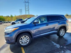 Toyota Highlander 3.5L 6 2015