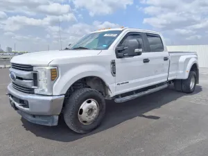 Ford F-350 6.7L 8 2019