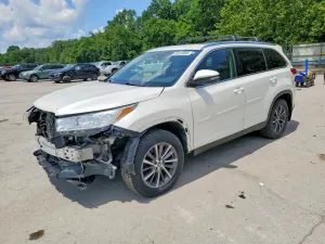 Toyota Highlander 3.5L 6 2019
