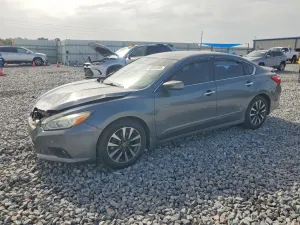 Nissan Altima 2.5L 4 2017