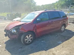 Toyota Sienna 3.5L 6 2010