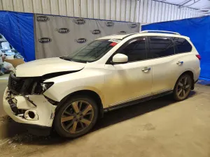 Nissan Pathfinder 3.5L 6 2015