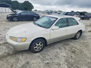 Toyota Camry 2.2L 4 1999