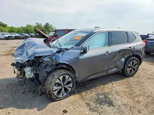 Nissan Rogue 2.5L 4 2021
